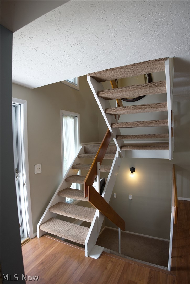 306 Deepwood Drive Property Photo 8