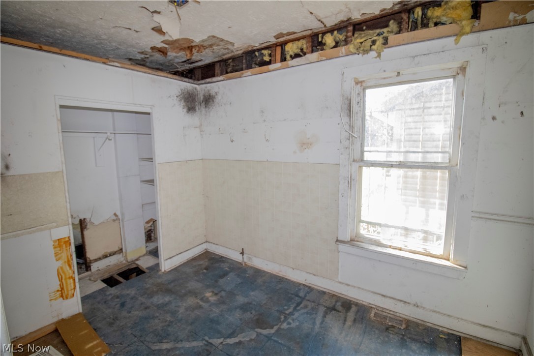 7924 Harvard Avenue Property Photo 6