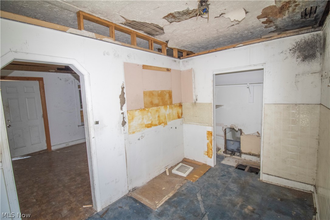 7924 Harvard Avenue Property Photo 7