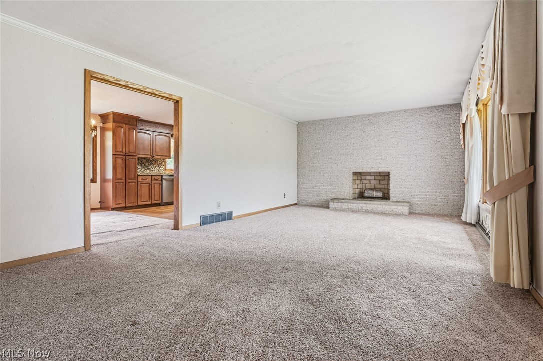 1129 Oak Tree Road Property Photo 6