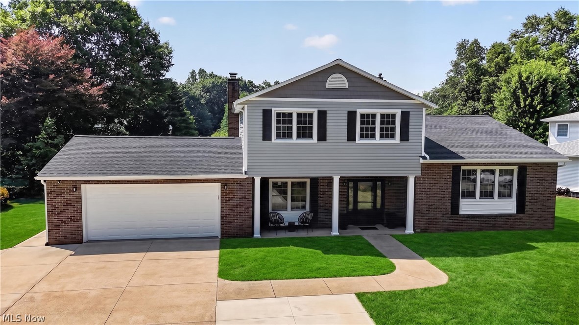 423 Winding Way