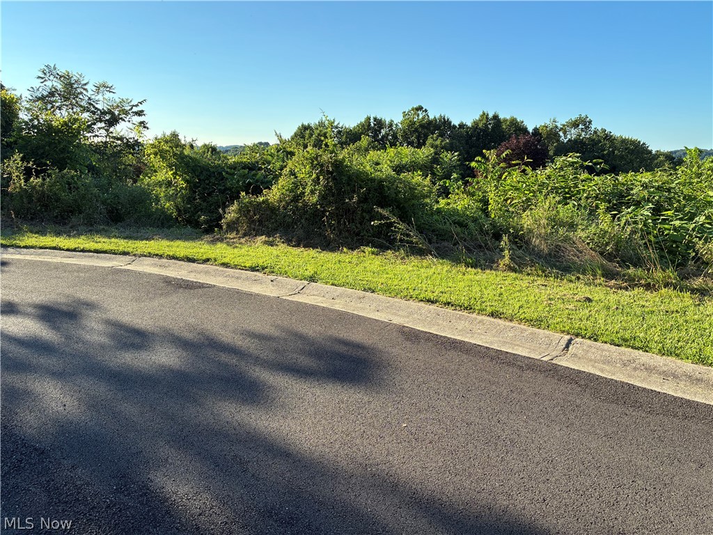 Summit Circle Property Photo 1