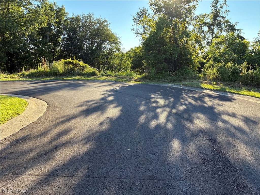 Summit Circle Property Photo 2