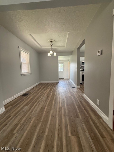 562 Heller Drive Property Photo 15