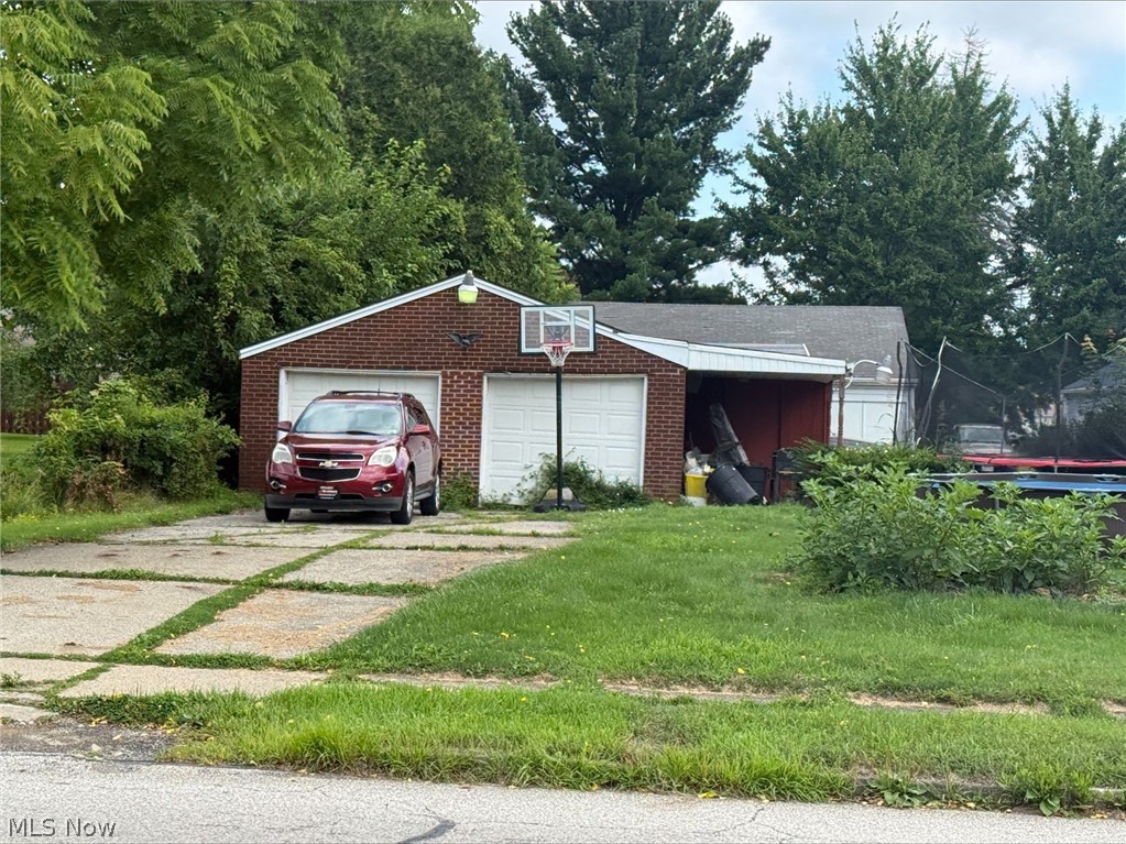 800 Tenney Avenue Property Photo 6