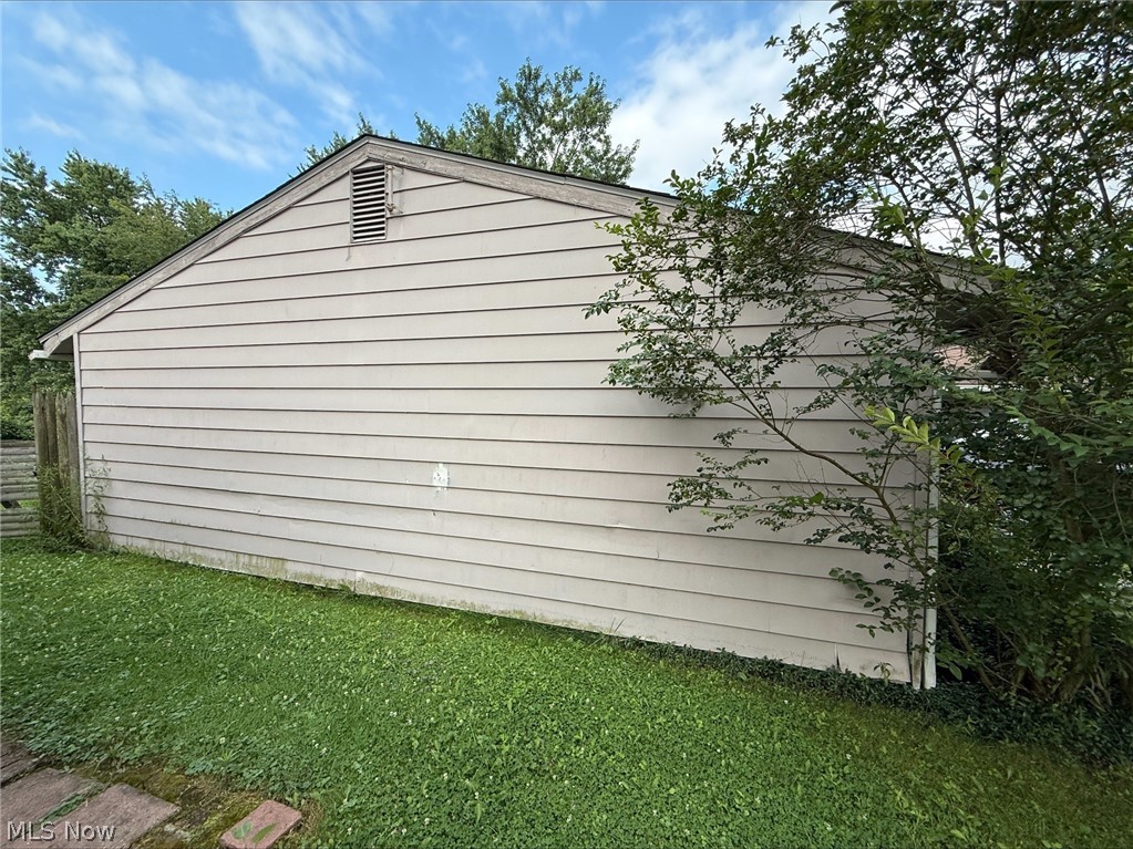 2786 Clermont Street Property Photo 7