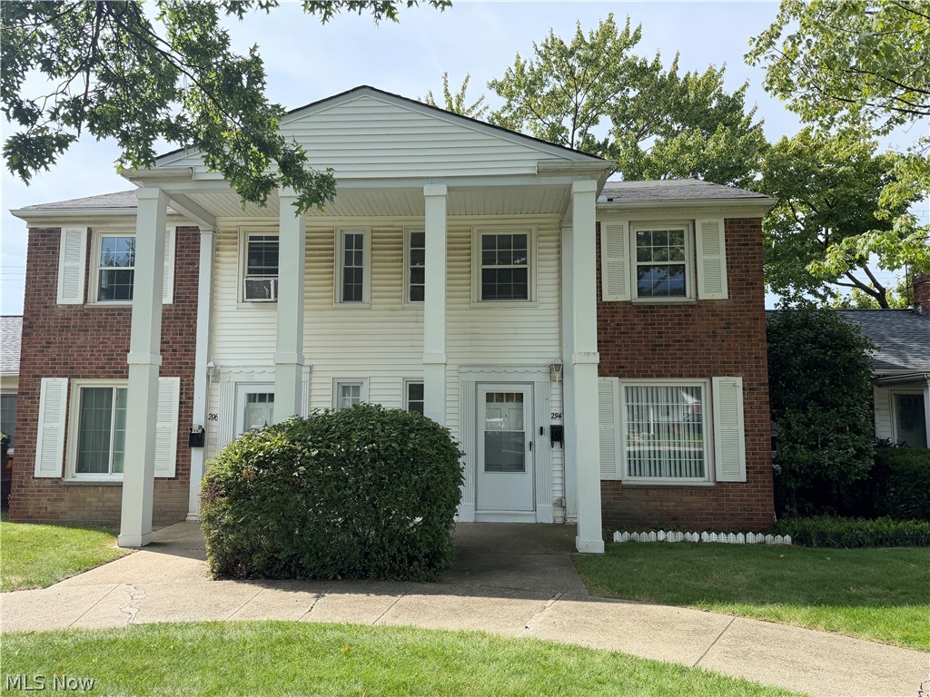 294 E 235th Street