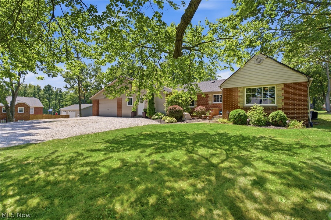 1846 Edwards Drive Property Photo 4