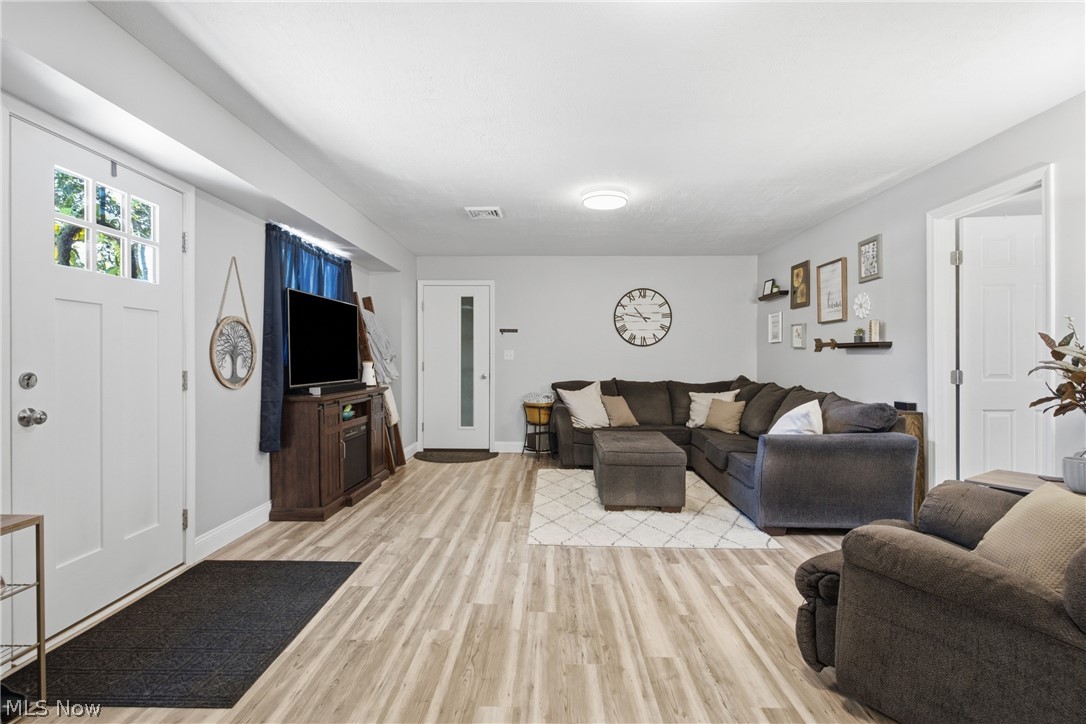 1846 Edwards Drive Property Photo 10
