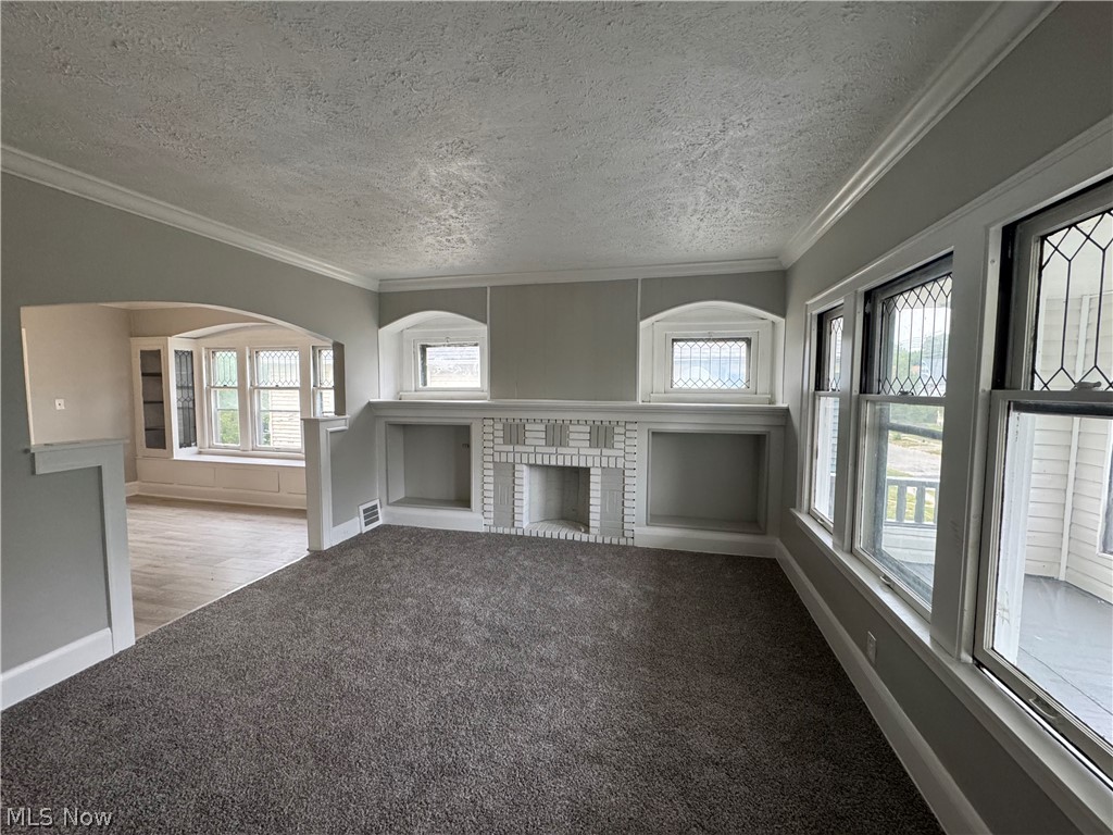 1092 E 169th Street Property Photo 3