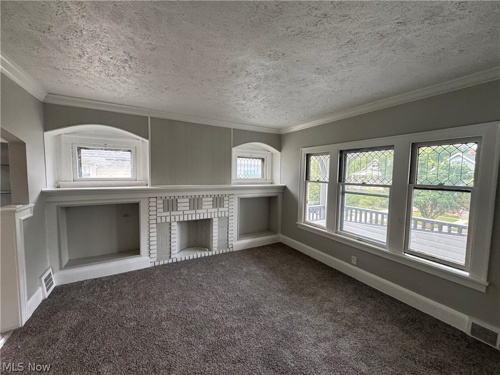 1092 E 169th Street Property Photo 4