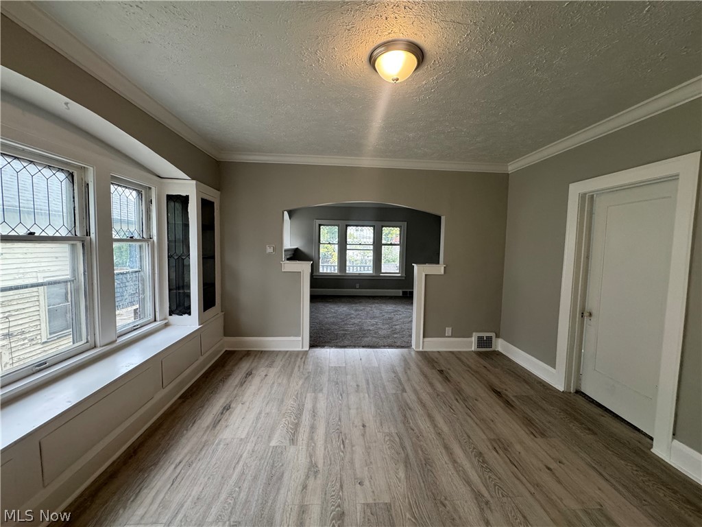 1092 E 169th Street Property Photo 7