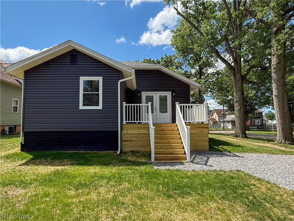105 E Vermont Avenue Property Photo 5
