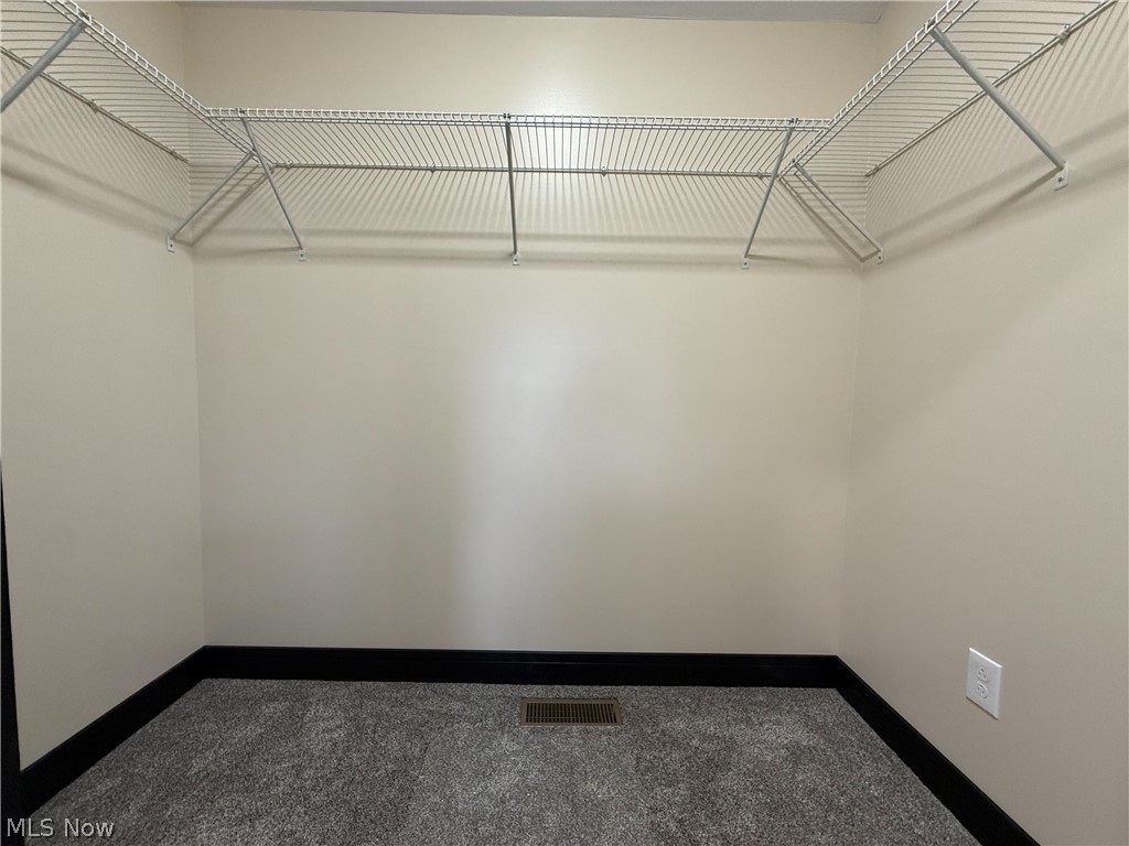 105 E Vermont Avenue Property Photo 21