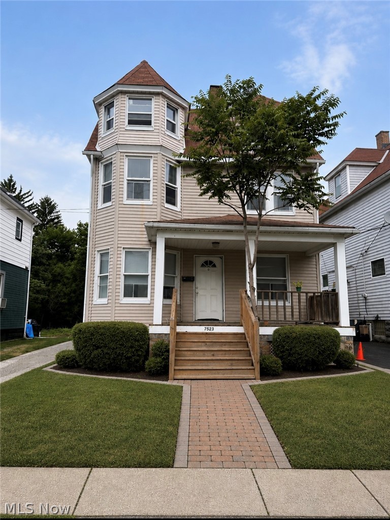 7523 Osage Ave Up Property Photo 1
