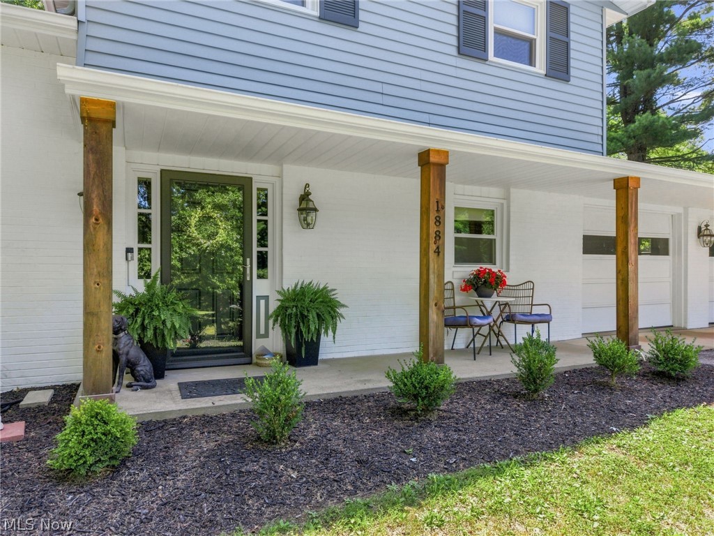 1884 Spring Valley Avenue Nw Property Photo 3