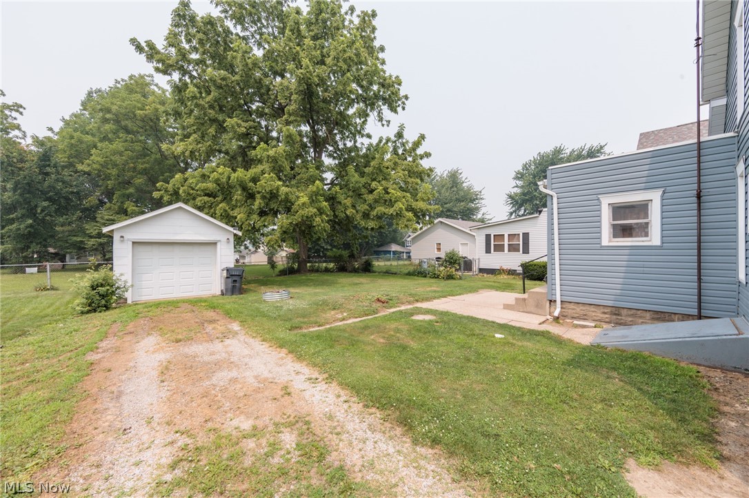 118 Hickory Street Property Photo 6
