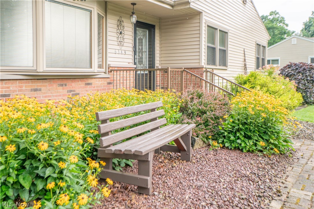 6149 Elk Road Property Photo 4