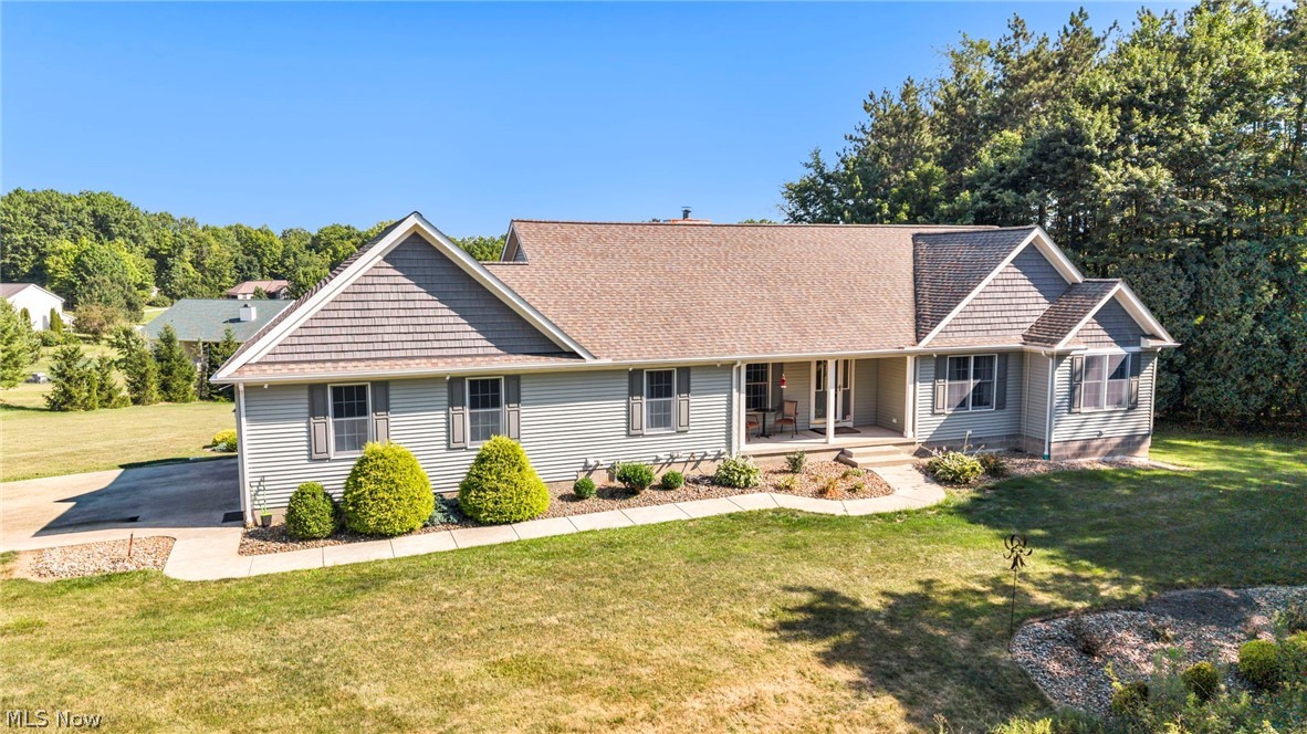 8775 Friendsville Road Property Photo 1