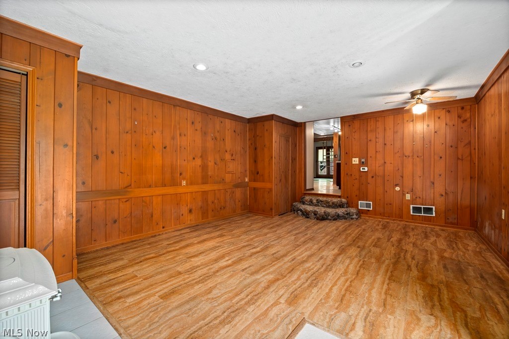 2804 Scheid Road Property Photo 4