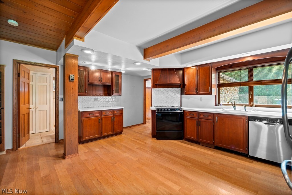 2804 Scheid Road Property Photo 8