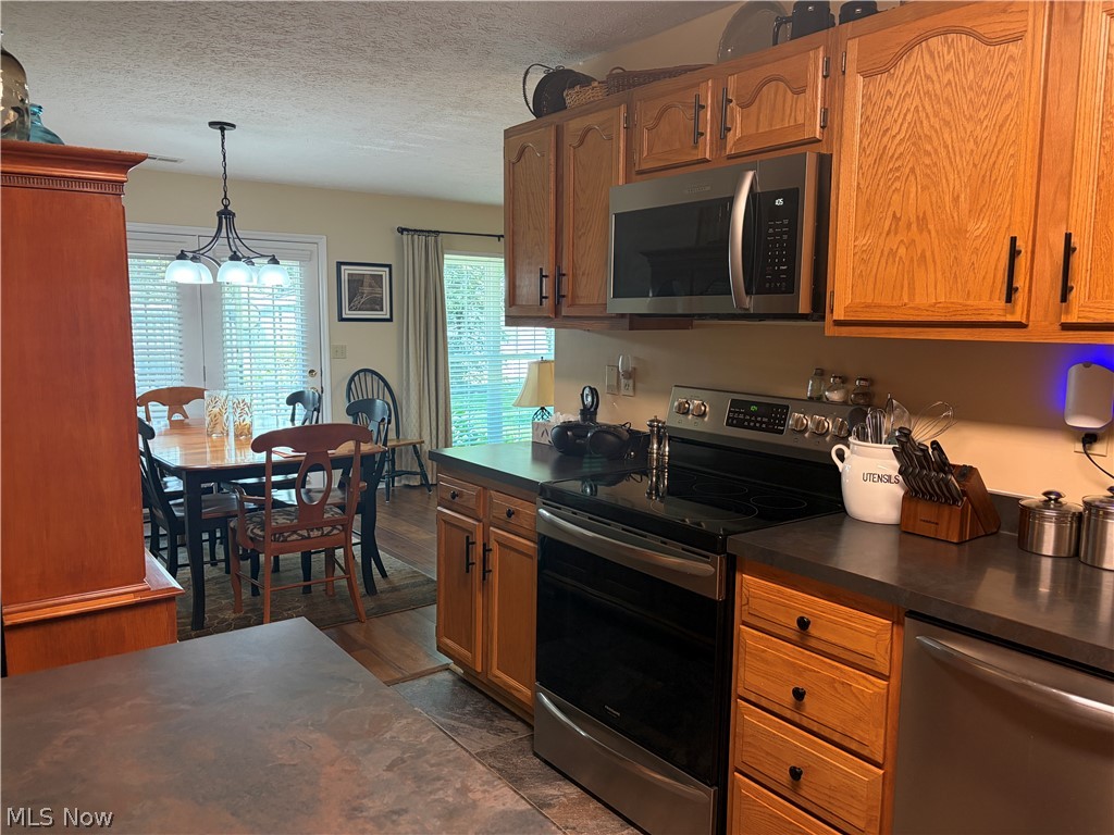 1821 Saddlebrook Circle Property Photo 11