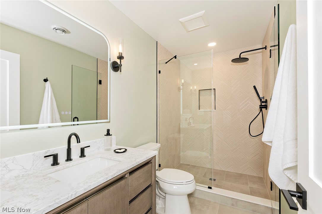15665 Harmony Falls Lane Property Photo 39