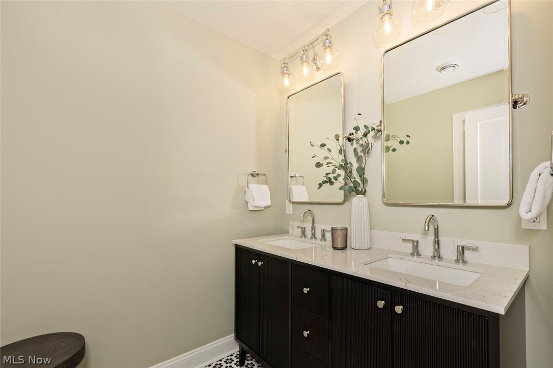 15665 Harmony Falls Lane Property Photo 42