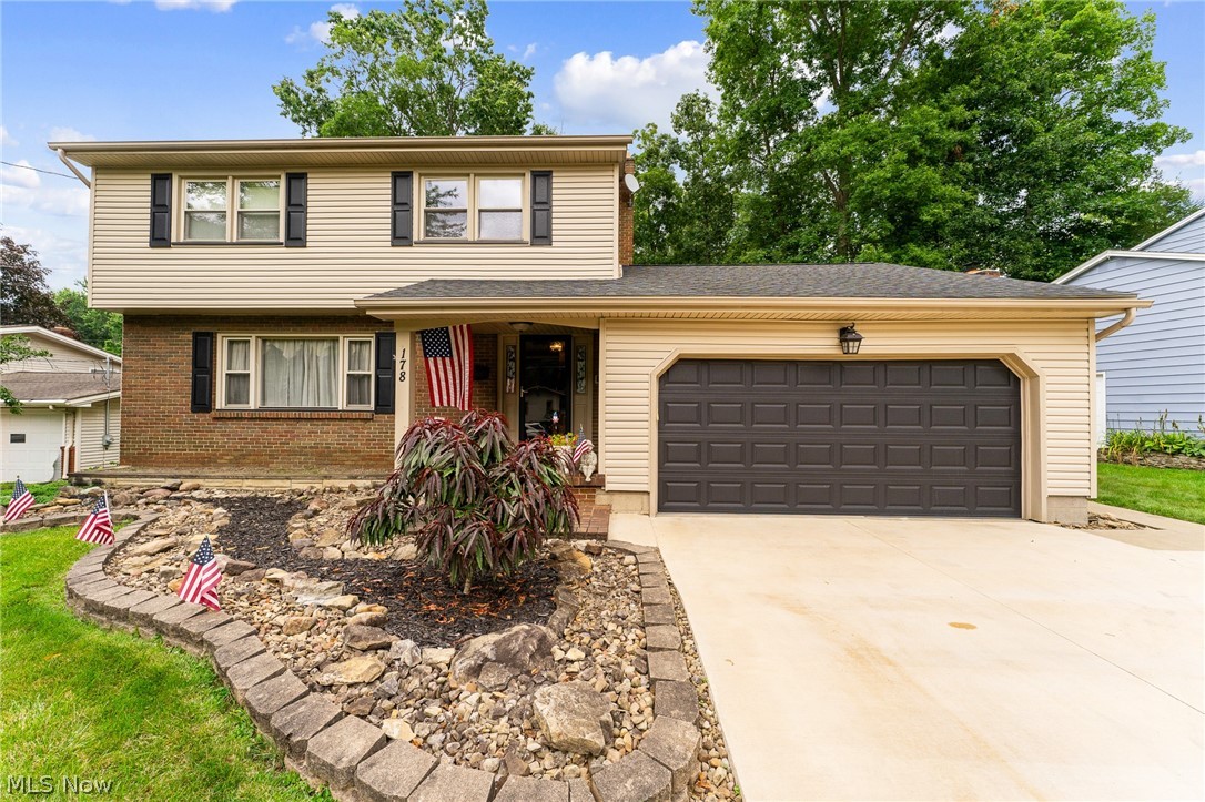 178 Shorehaven Drive Property Photo 1
