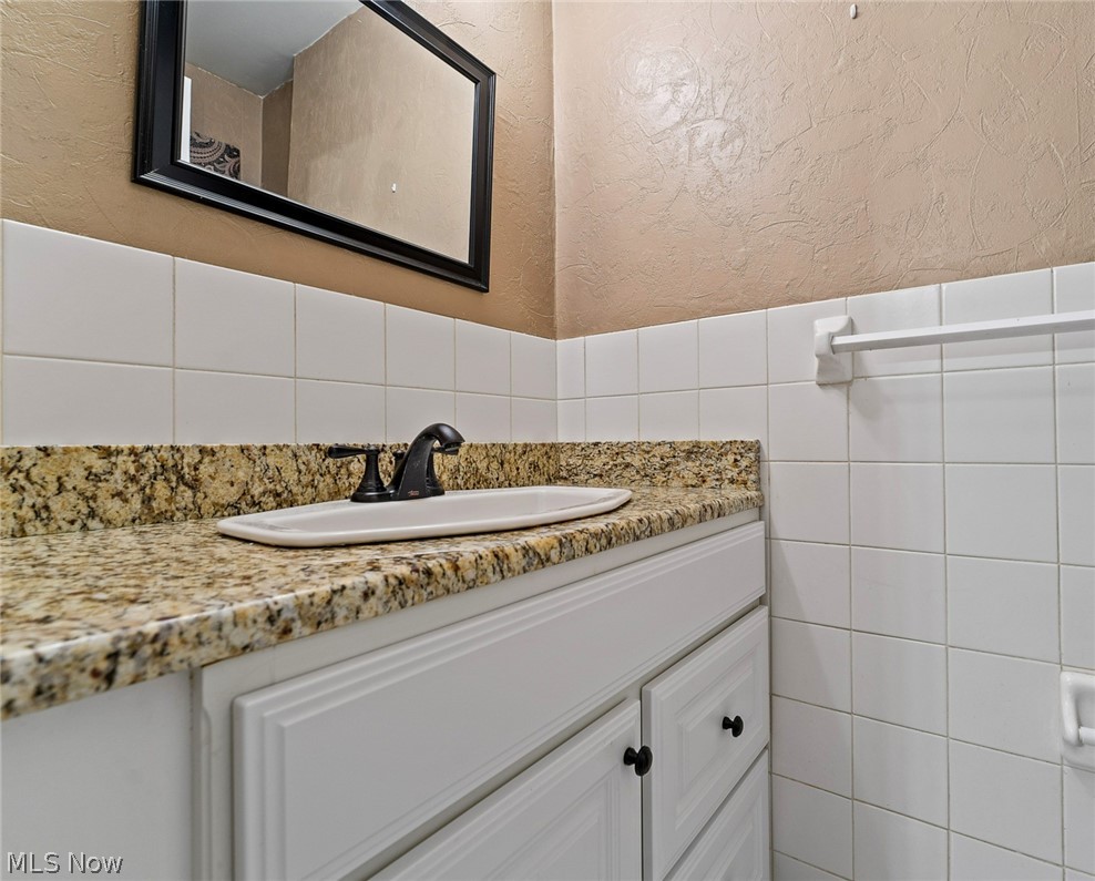 178 Shorehaven Drive Property Photo 13