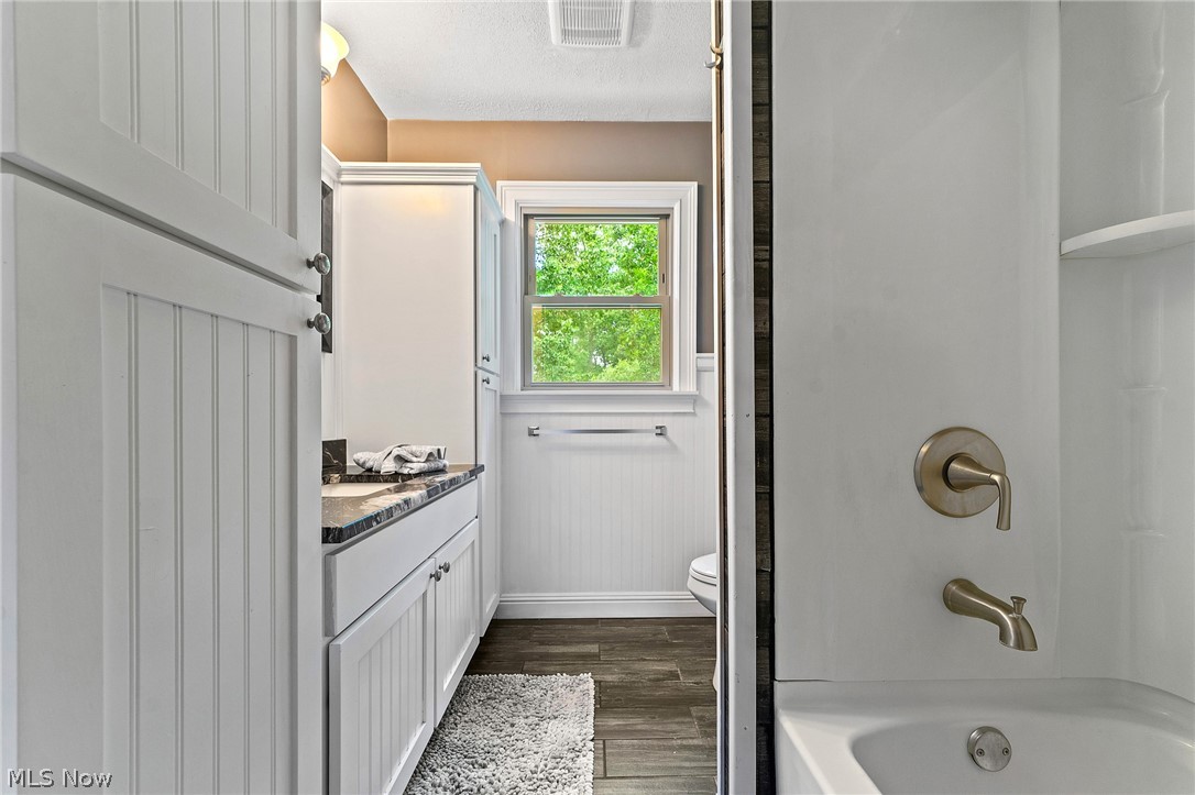178 Shorehaven Drive Property Photo 18