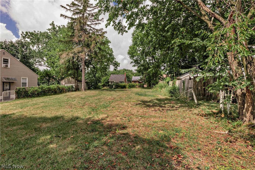 4292 E 163 Street Property Photo 2