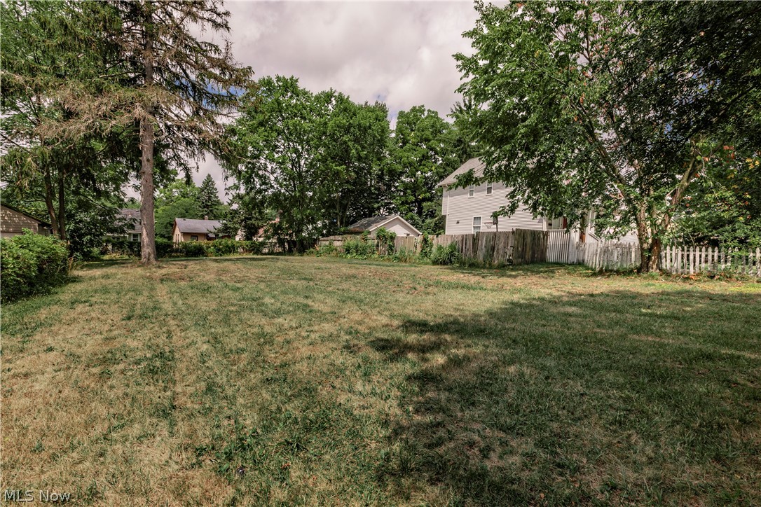 4292 E 163 Street Property Photo 5