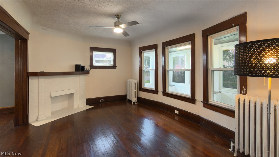 3323 Highview Avenue Property Photo 4