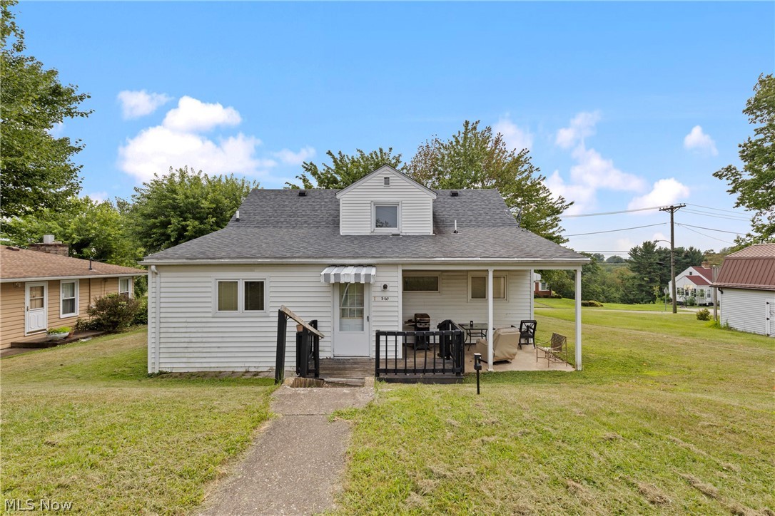 560 Hill Street Property Photo 6