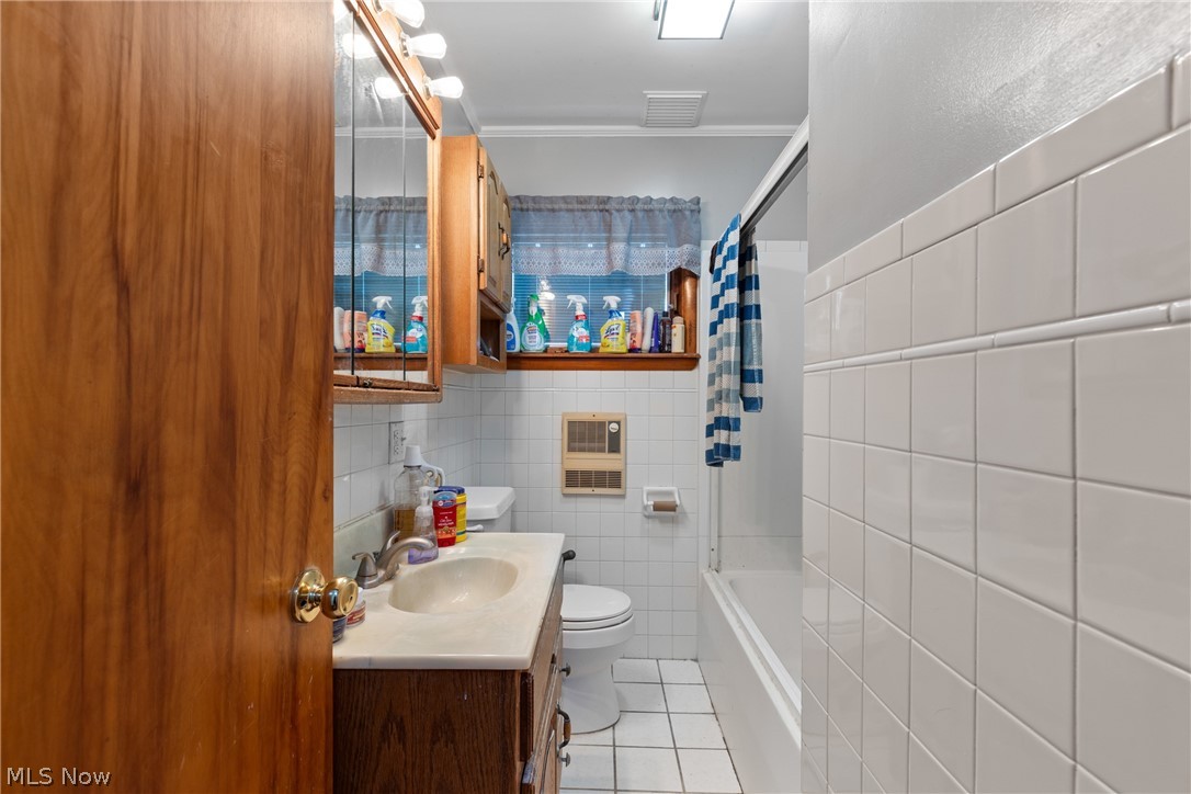 560 Hill Street Property Photo 20
