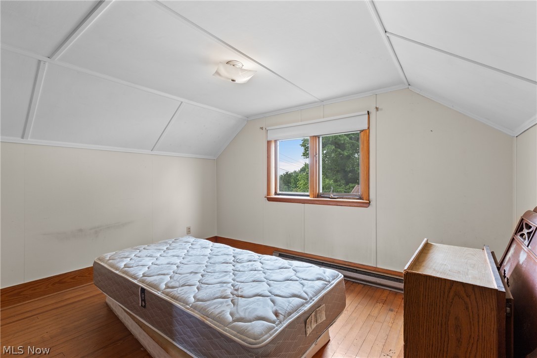 560 Hill Street Property Photo 28