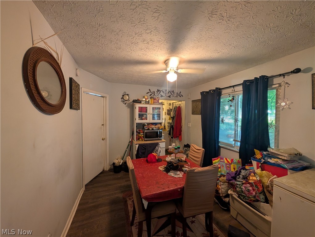 15321 Ridpath Avenue Property Photo 10
