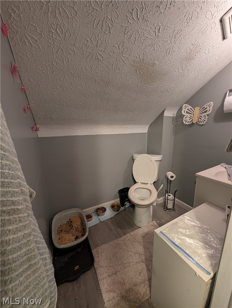 15321 Ridpath Avenue Property Photo 19