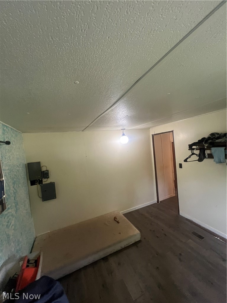4300 Creek Road Property Photo 16
