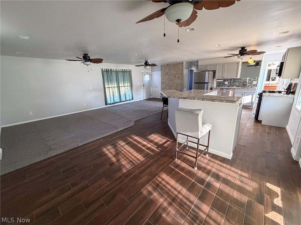 568 Purdue Avenue Property Photo 9