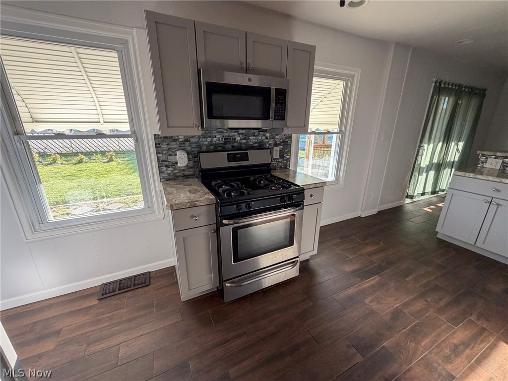 568 Purdue Avenue Property Photo 12