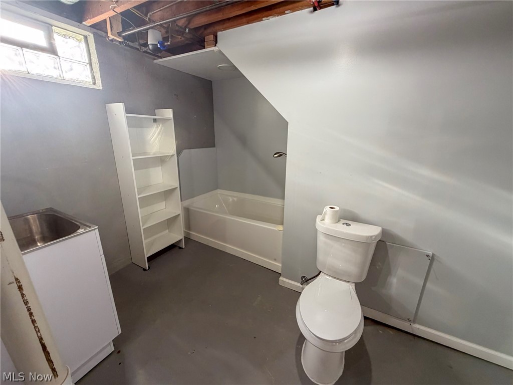 568 Purdue Avenue Property Photo 27