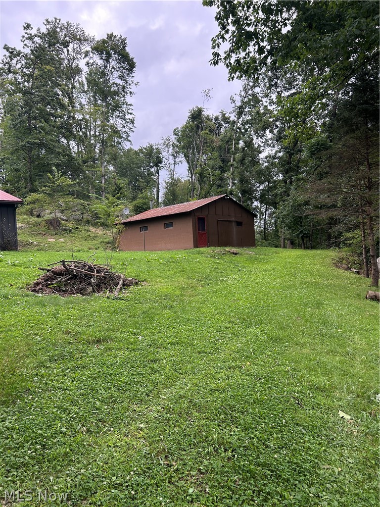 6491 Mathers Road Property Photo 4