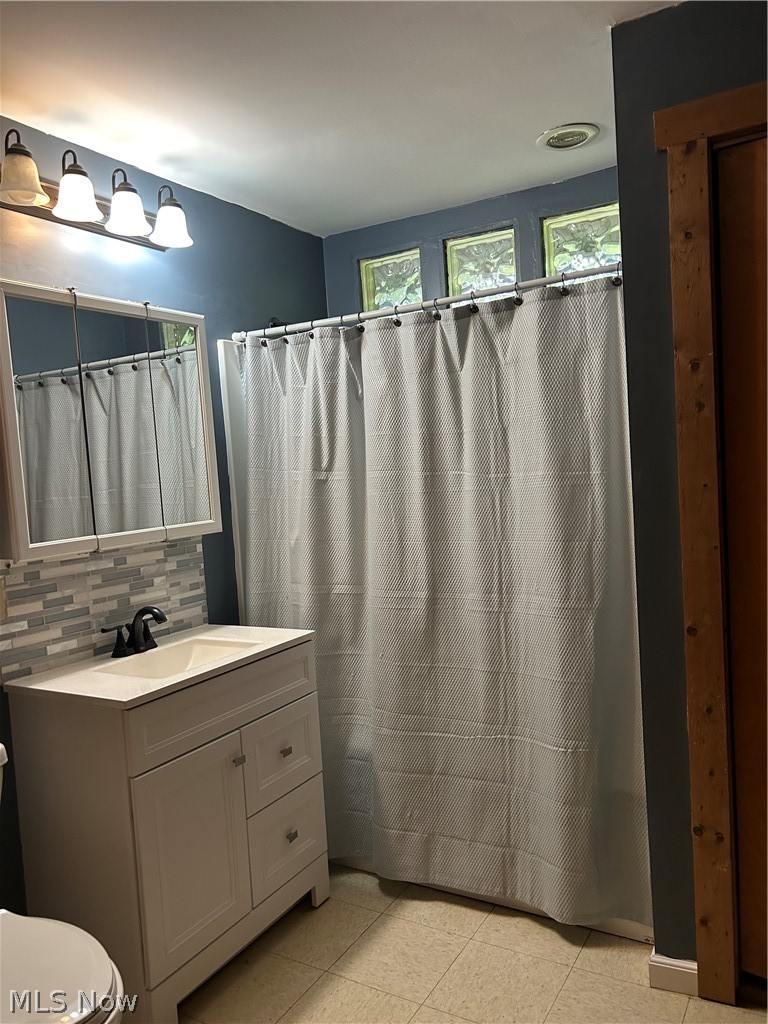 6491 Mathers Road Property Photo 8
