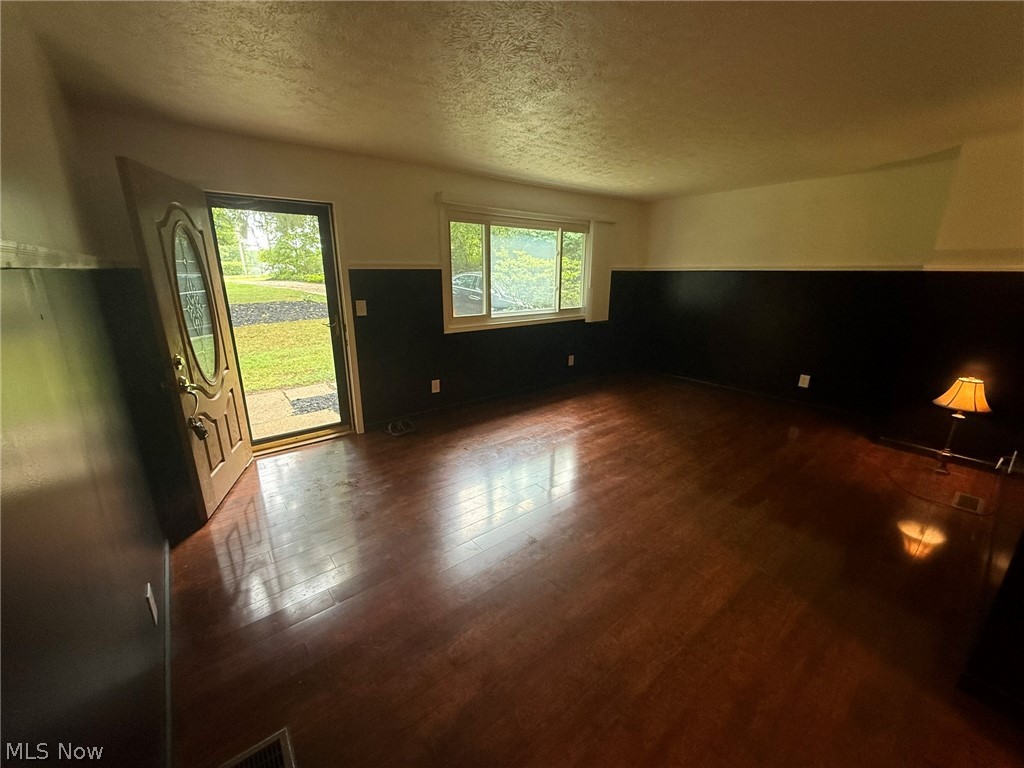 980 Killinger Road Property Photo 2