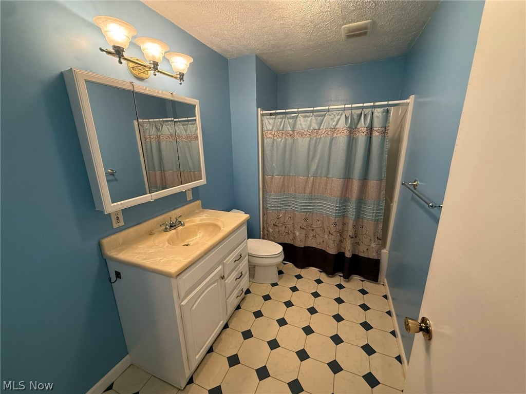 980 Killinger Road Property Photo 6