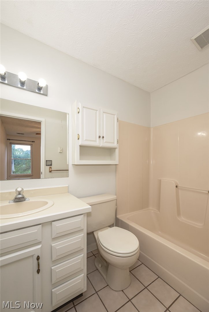 5203 Cline Road B Property Photo 8