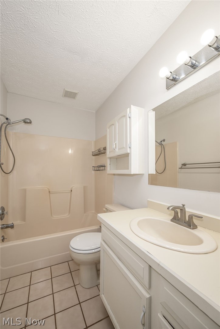 5203 Cline Road B Property Photo 9