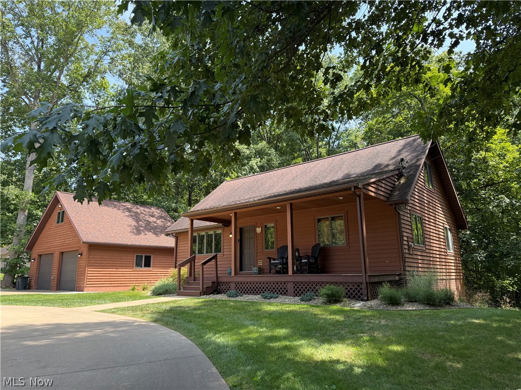 85 Knob Court Property Photo 1